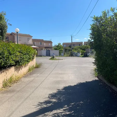 Maison A 1km De La Holiday home